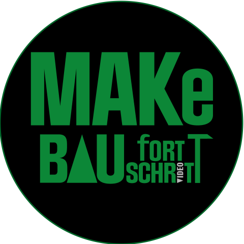 Schwarzer Hintergrund mit grüner Schrift "MAKeBaufortschritt"