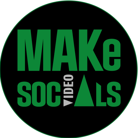 Schwarzer Hintergrund mit grüner Schrift "Socials"